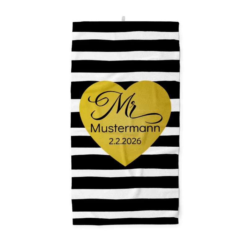 Badetuch mit Namen personalisierbar - personalisiertes Namens-Badetuch - Strandtuch mit Wunschtext - Geschenkidee Hochzeit, Paar - Motiv Misses Heart Stripes