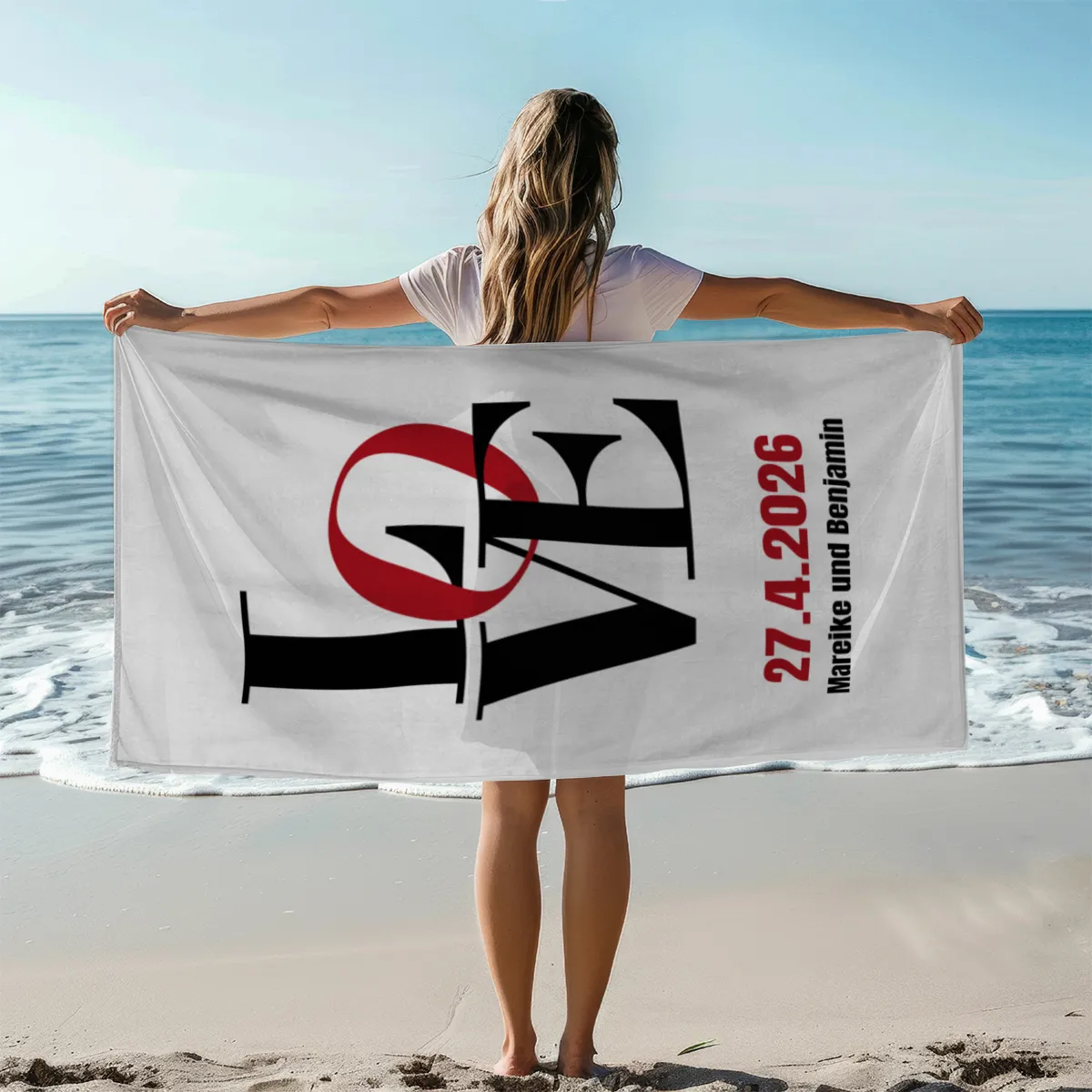 Love Typo - Badetuch mit Wunschtext