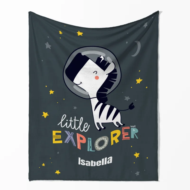 Wohndecke mit Namen personalisierbar, Kuscheldecke, Namensdecke mit niedlichem Tiermotiv, Geschenkidee Geburtstag Motiv Zebra Little Explorer 125 x 155 cm