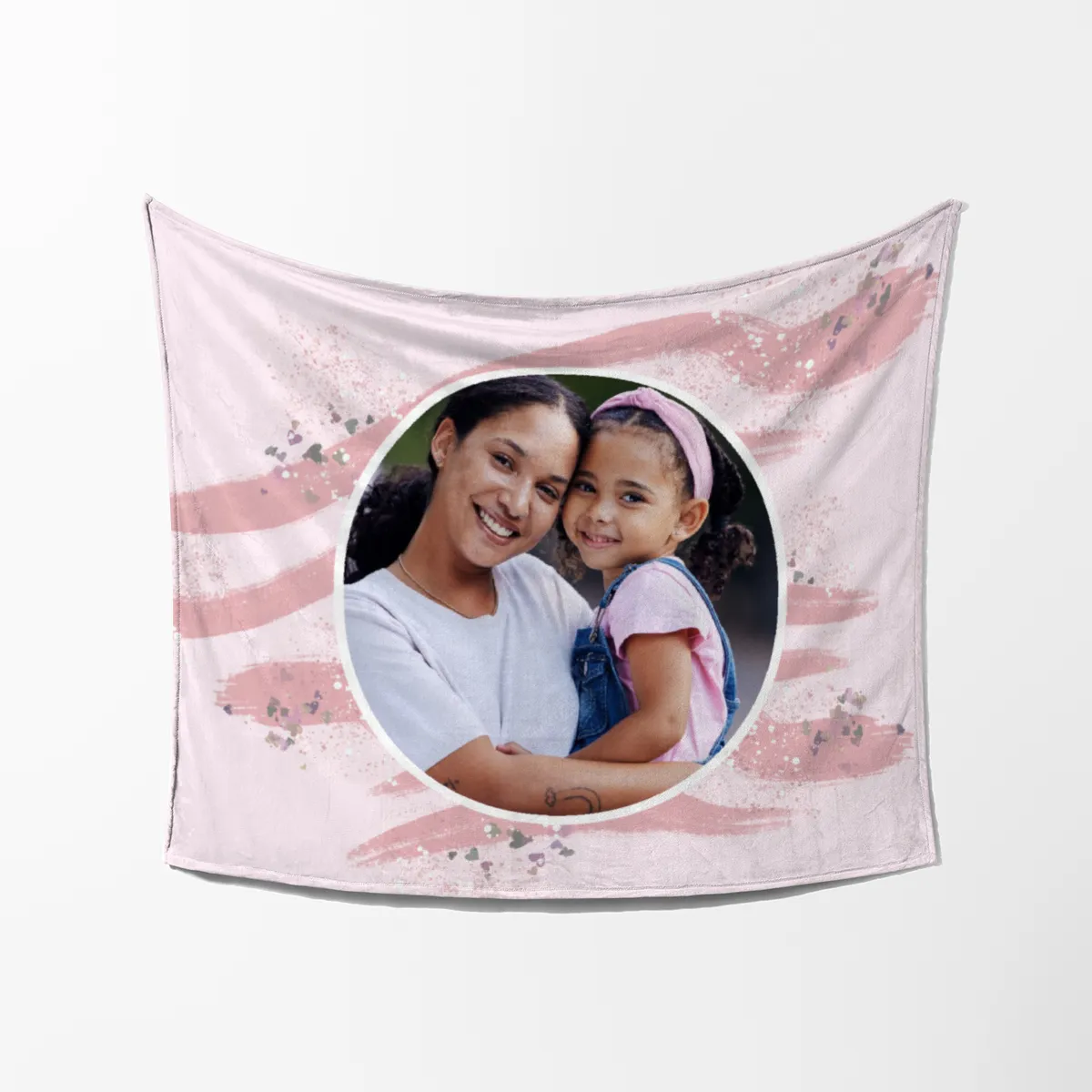 Kuscheldecke rosa 140 x 200 cm - mit Foto personalisierbar - Fotodecke selbst gestalten - Geschenkidee Muttertag, Geburtstag - Pinselstriche Hearts rose