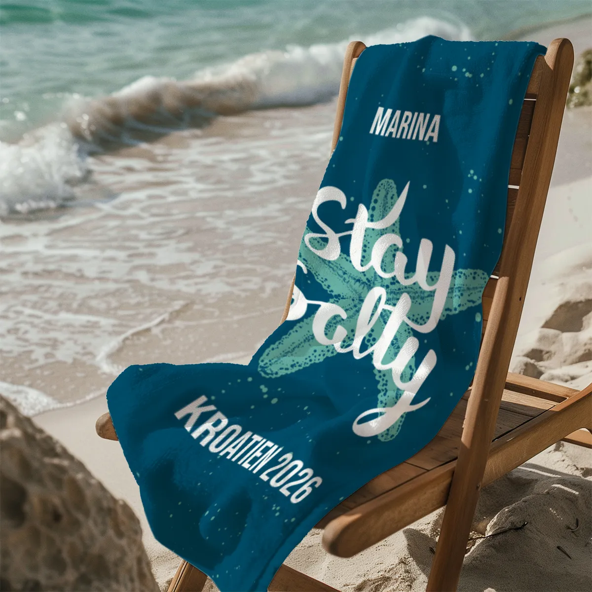 Badetuch Sommer - mit Namen personalisierbar - personalisiertes Namens-Badetuch - Strandtuch mit Wunschtext - Stay Salty