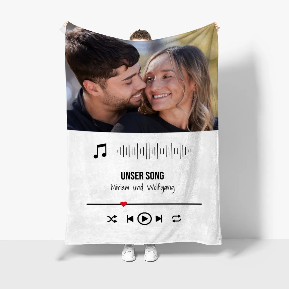 Kuscheldecke Our Lovesong - mit Bild und Text personalisierbar - Geschenkidee für Verliebte, Valentinstag Songplay Text Bild
