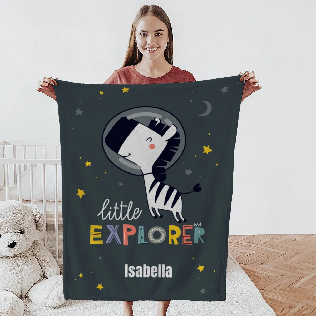 Wohndecke mit Namen personalisierbar, Kuscheldecke, Namensdecke mit niedlichem Tiermotiv, Geschenkidee Geburtstag Motiv Zebra Little Explorer 140 x 200 cm